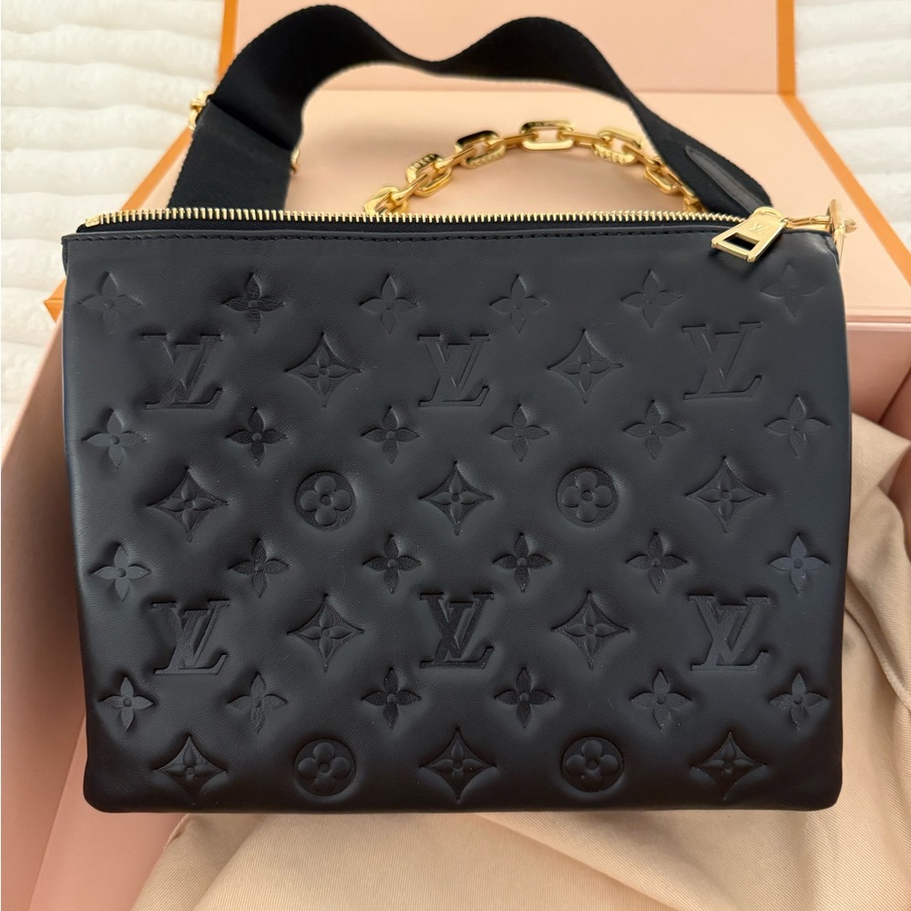 Louis Vuitton Black Coussin PM Bag - Picture 3 of 15